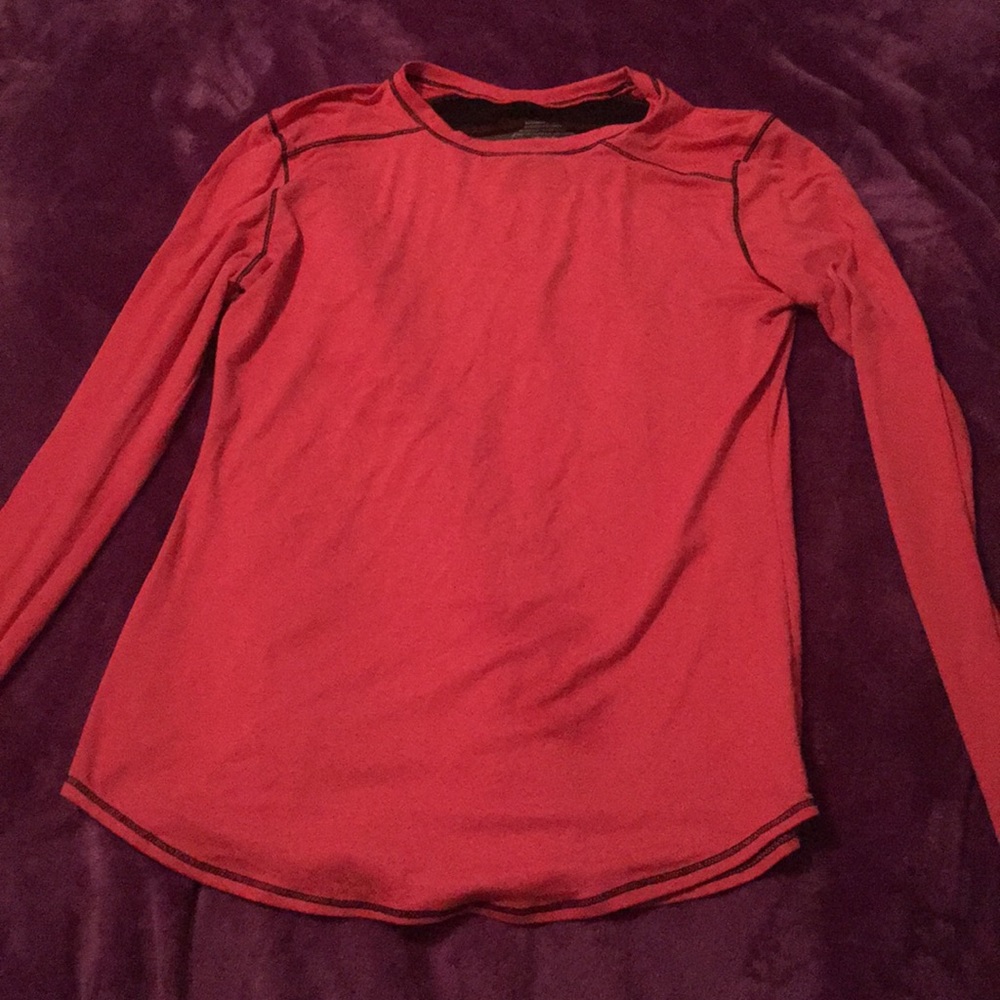 Long sleeve shirt with thumb holes
